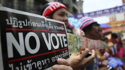 Người biểu tình chống Chính phủ Thái Lan kêu gọi tẩy chay cuộc Tổng tuyển cử 