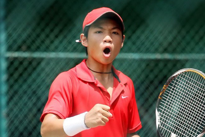 Tay vợt Nguyễn Hoàng Thiên