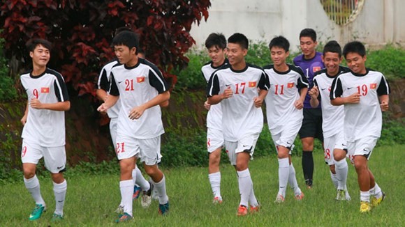 Các cầu thủ U19 Việt Nam “khó” cao lớn thêm