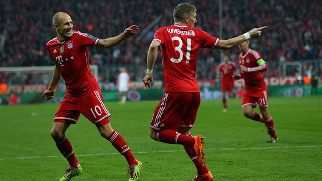 Robben và Schweinsteiger đã bỏ lại Arsenal sau lưng. Ảnh: Getty Images