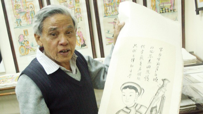 Từ lâu nay, nghệ nhân Nguyễn Đăng Chế luôn nhiệt tình giới thiệu làm tranh Đông Hồ