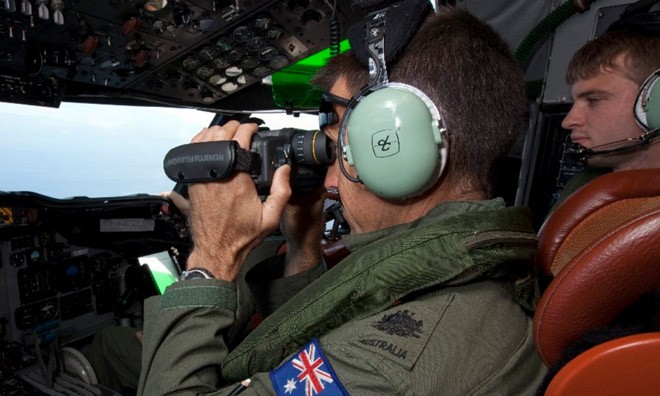 Không quân Úc tìm kiếm máy bay mất tích.