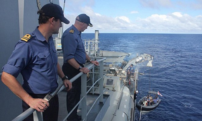 Đội cứu hộ tìm kiếm MH370 ở Ấn Độ Dương.