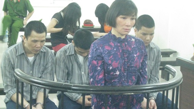 Kẻ vận chuyển Lường Thị Thuận và các bị cáo tại toà