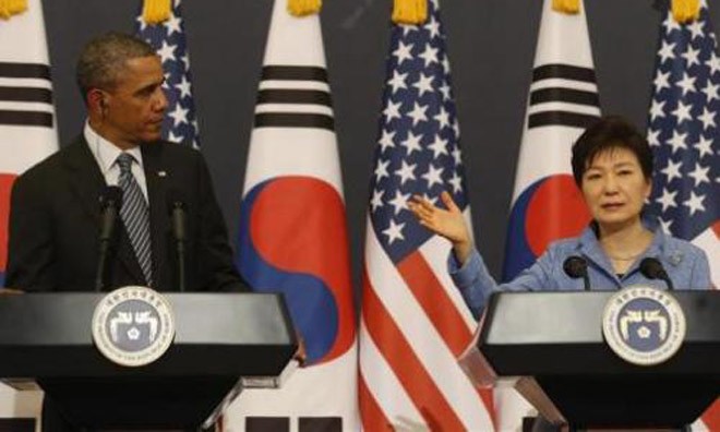 Tổng thống Mỹ Barack Obama và Tổng thống Hàn Quốc Park Geun-hye trong cuộc họp báo chung vào ngày 25.4 tại thủ đô Seoul.