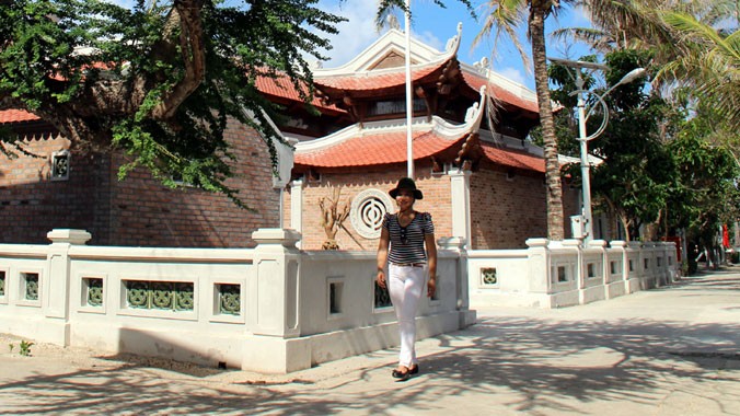 Ngôi chùa đang được trùng tu ở đảo Nam Yết