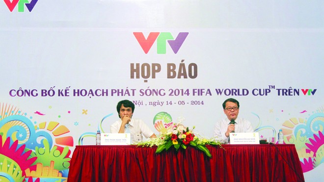  Đại diện Đài Truyền hình Việt Nam công bố kế hoạch phát sóng World Cup 2014. ảnh: VSI 