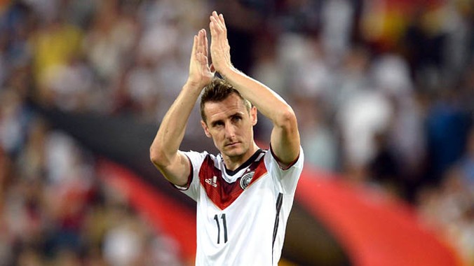 Klose sẽ được tạo điều kiện để hoàn tất kỷ lục. ảnh: AP