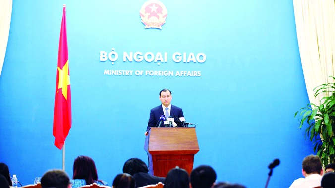 Người phát ngôn Bộ Ngoại giao Lê Hải Bình nhấn mạnh, cộng đồng quốc tế ủng hộ những nỗ lực duy trì hòa bình, ổn định ở biển Đông của Việt Nam. Ảnh: Ngọc Châu 