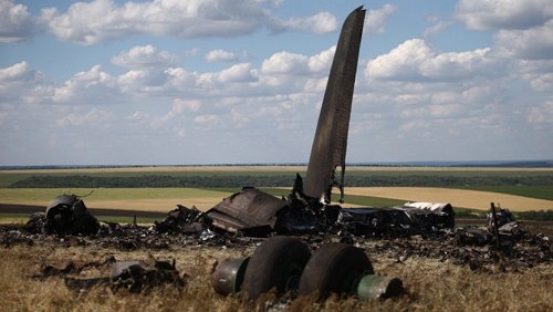 Máy bay vận tải Il-76 của Ukraine bị bắn rơi ngày 14/6.