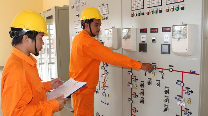 EVN SPC ráo riết thực hiện các giải pháp nhằm tối ưu hoá chi phí sản xuất kinh doanh điện. Ảnh: Đại Dương 
