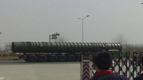 Tên lửa đạn đạo liên lục địa DF-41 của Trung Quốc 