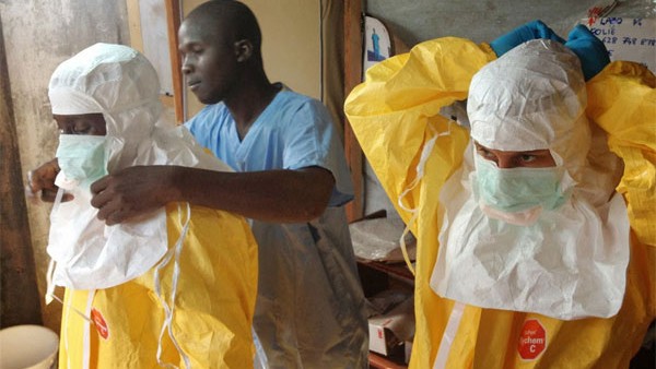 Thế giới đang đối mặt nguy cơ dịch Ebola lan rộng. Ảnh: journeyinlife.net