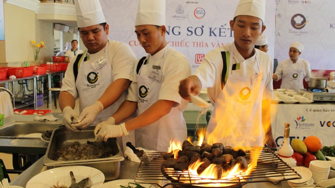 Các đội đầu bếp khu vực Bắc Trung bộ tham gia tranh tài tại Đà Nẵng