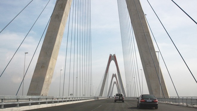 Cầu Nhật Tân cơ bản đã hoàn thiện phần cầu chính