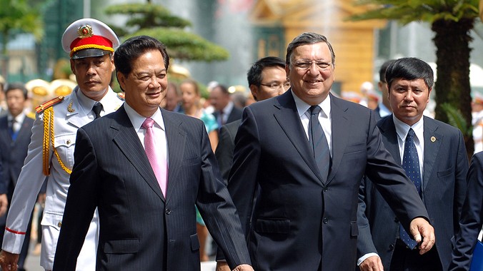 Thủ tướng Nguyễn Tấn Dũng và Chủ tịch Ủy ban châu Âu José Barroso ngày 25/8 tại Hà Nội. Ảnh: Nhật Bắc 
