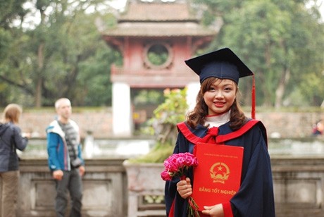 Nguyễn Thị Hiền trong ngày tốt nghiệp.