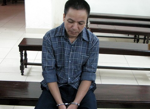 Bị cáo Nguyễn Văn Thú tại tòa.