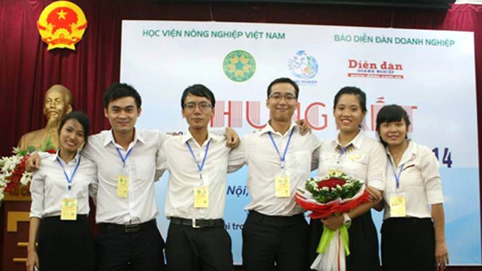  Nhóm Địa Long giành giải khuyến khích tại cuộc thi Khởi nghiệp từ nông nghiệp được tổ chức tại Học viện Nông nghiệp Việt Nam