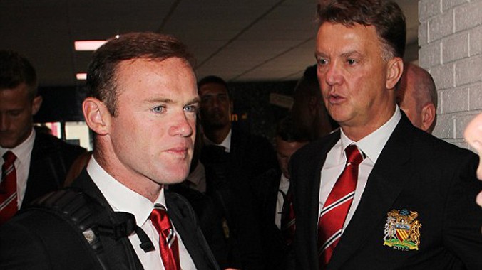 Van Gaal không hài lòng với Rooney