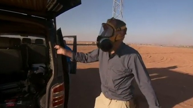 Khoảnh khắc xe BBC bị tấn công ở Syria
