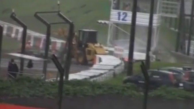Tai nạn kinh hoàng trên chặng đua F1 ở Nhật Bản