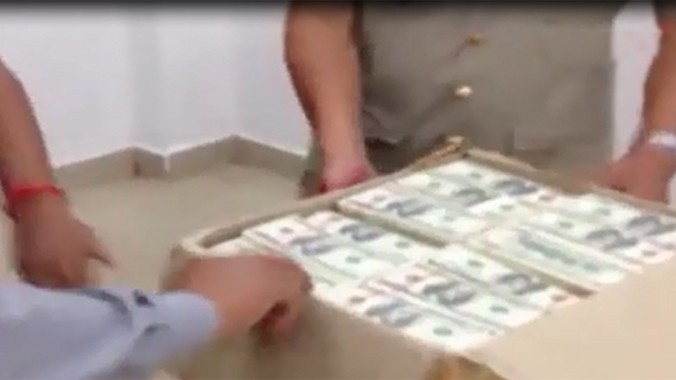 Cảnh sát Campuchia bắt giữ 7 triệu USD tiền giả