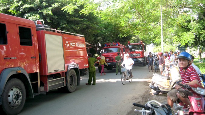 Xe cứu hỏa được điều đến hiện trường.