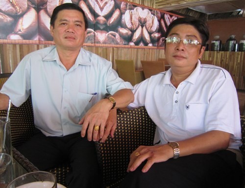 Hai Phó giám đốc Sở Nội vụ - Ngoại vụ tỉnh Bình Phước. 