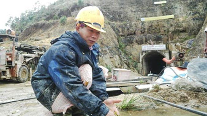 Anh Nguyễn Văn Tuấn, người thoát nạn trong vụ sập hầm.
