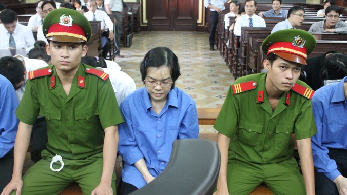 Bị cáo Huyền Như tại phiên tòa ngày 27/12. Ảnh Việt Văn.
