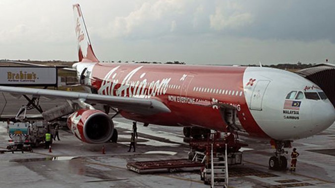 Một chiếc máy bay Airbus A320-200 của AirAsia, cùng loại với chiếc máy bay mất tích sáng nay của hãng. Ảnh: AP.