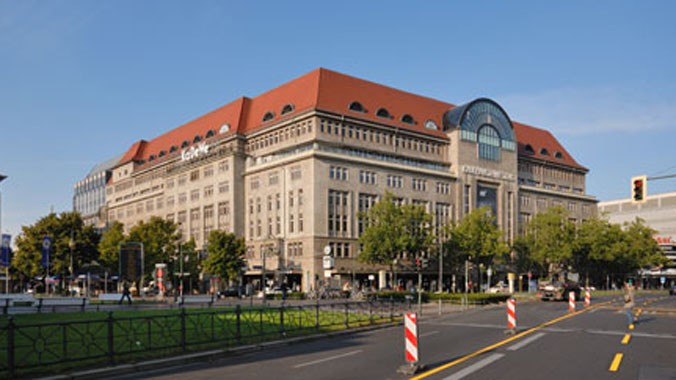 Quần thể thương mại KaDeWe đồ sộ ngay trung tâm Berlin.
