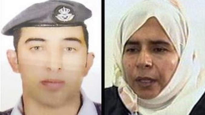Phi công Jordan Muath al-Kaseasbe (trái) và Sajida al-Rishawi, một nữ tù nhân Iraq đang bị giam ở Jordan. Ảnh: AP.