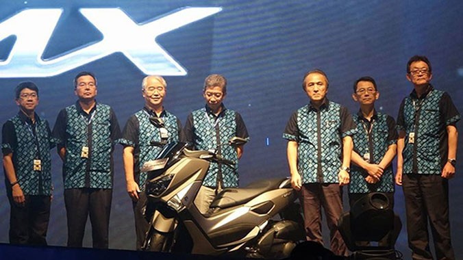 Nmax 150 xuất hiện cùng các lãnh đạo trong sự kiện nội bộ của Yamaha.