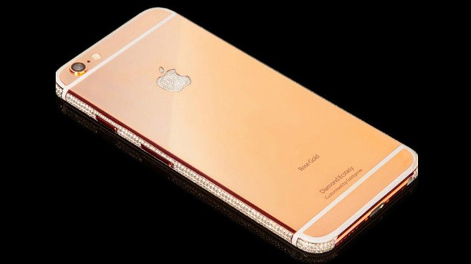 iPhone 6 mạ vàng, đính kim cương giá 3,5 triệu USD