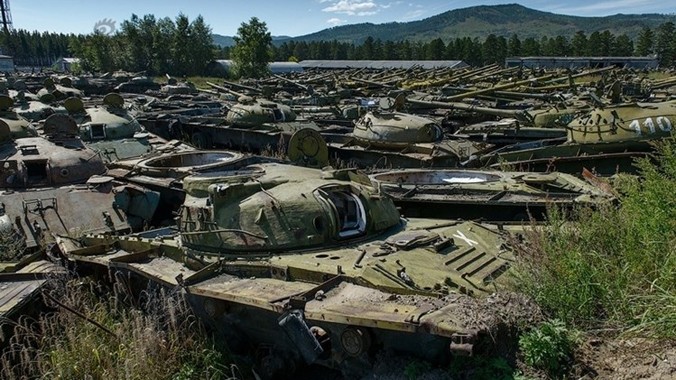 Đây vốn là một phần vùng thuộc Nhà máy sửa chữa xe tăng-thiết giáp 103 xây dựng năm 1942, một đơn vị cung cấp vũ khí cho các lực lượng vũ trang của Liên Xô ở vùng Viễn Đông.