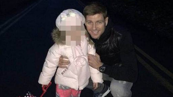 Gerrard không tha thứ cho kẻ dám xúc phạm con gái của anh.