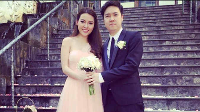 Hình ảnh Lê Hiếu và bạn gái 9x trong trang phục đồ cưới khiến nhiều người hiểu lầm.