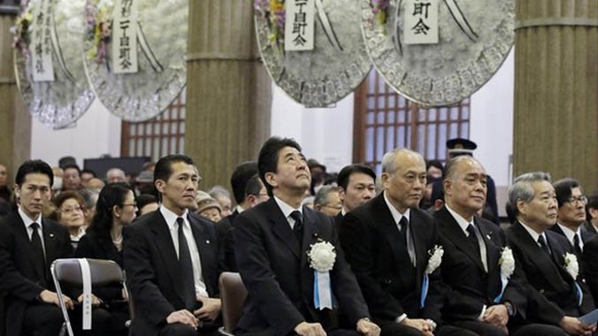  Thủ tướng Shinzo Abe chủ trì buổi lễ tưởng niệm.