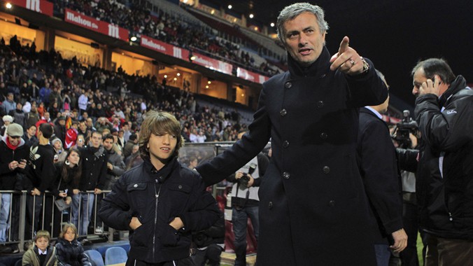 BẢN TIN Thể thao sáng: Con trai Mourinho hỗn hào