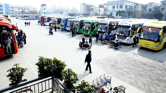 Bến xe tư nhân dù đẹp, sạch sẽ nhưng khó phát triển khi quy hoạch và cách điều hành của cơ quan chức năng liên tục thay đổi (một góc Bến xe Nước Ngầm). Ảnh: Như Ý.