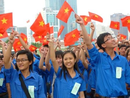 Thế hệ trẻ Việt Nam sống có trách nhiệm với Tổ Quốc