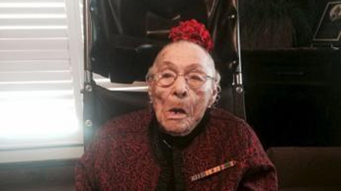 Cụ bà Gertrude Weaver vừa qua đời sau 6 ngày nhận kỷ lục “Người già nhất thế giới”.