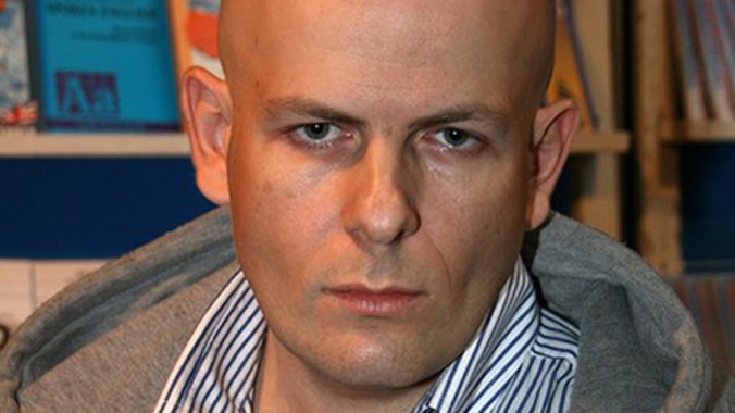 Nhà báo Oles Buzina.