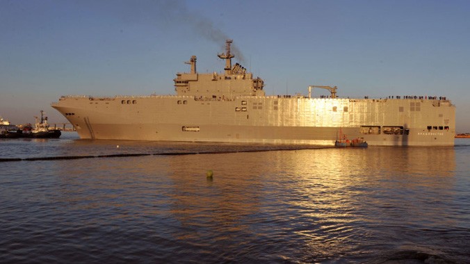 Đô đốc Nga: 'Chỉ có thần kinh mới đánh chìm tàu Mistral'