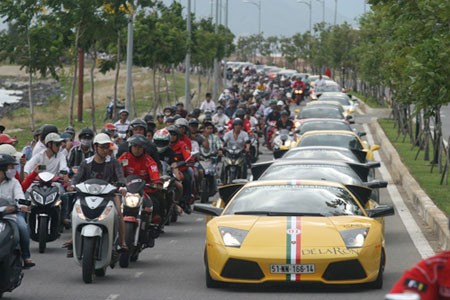 Người giàu Việt Nam cũng được mệnh danh là chịu chơi so với thế giới về mua sắm siêu xe (ảnh minh hoạ).