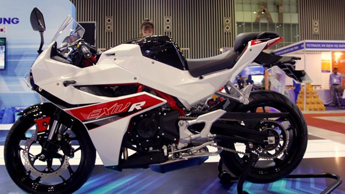 Hyosung GD250R là sportbike cỡ nhỏ của Hàn Quốc vừa giới thiệu tại Việt Nam. 