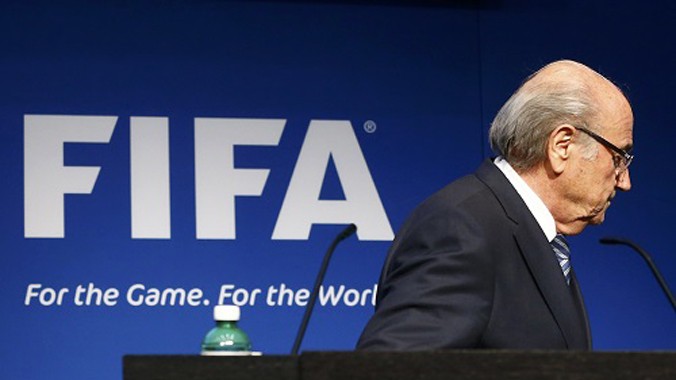 Uy tín của Blatter xuống thấp vì bê bối tham nhũng. Ảnh: Reuters.
