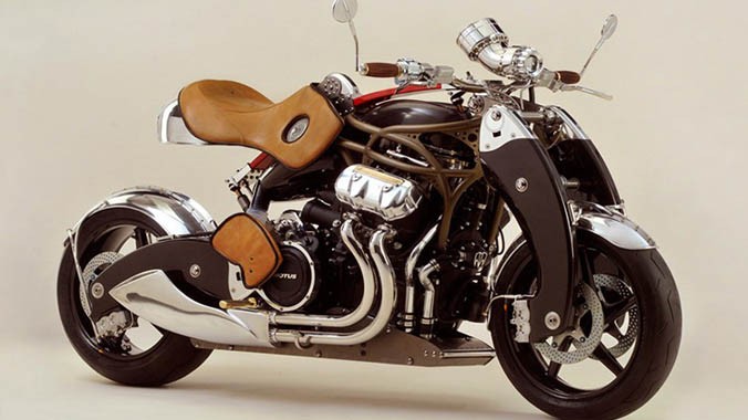 Mẫu môtô Bienville Legacy phải mất 10 năm để thiết kế, 3 năm phát triển. Nó đến từ hãng xe đến từ New Orleans, Mỹ.
